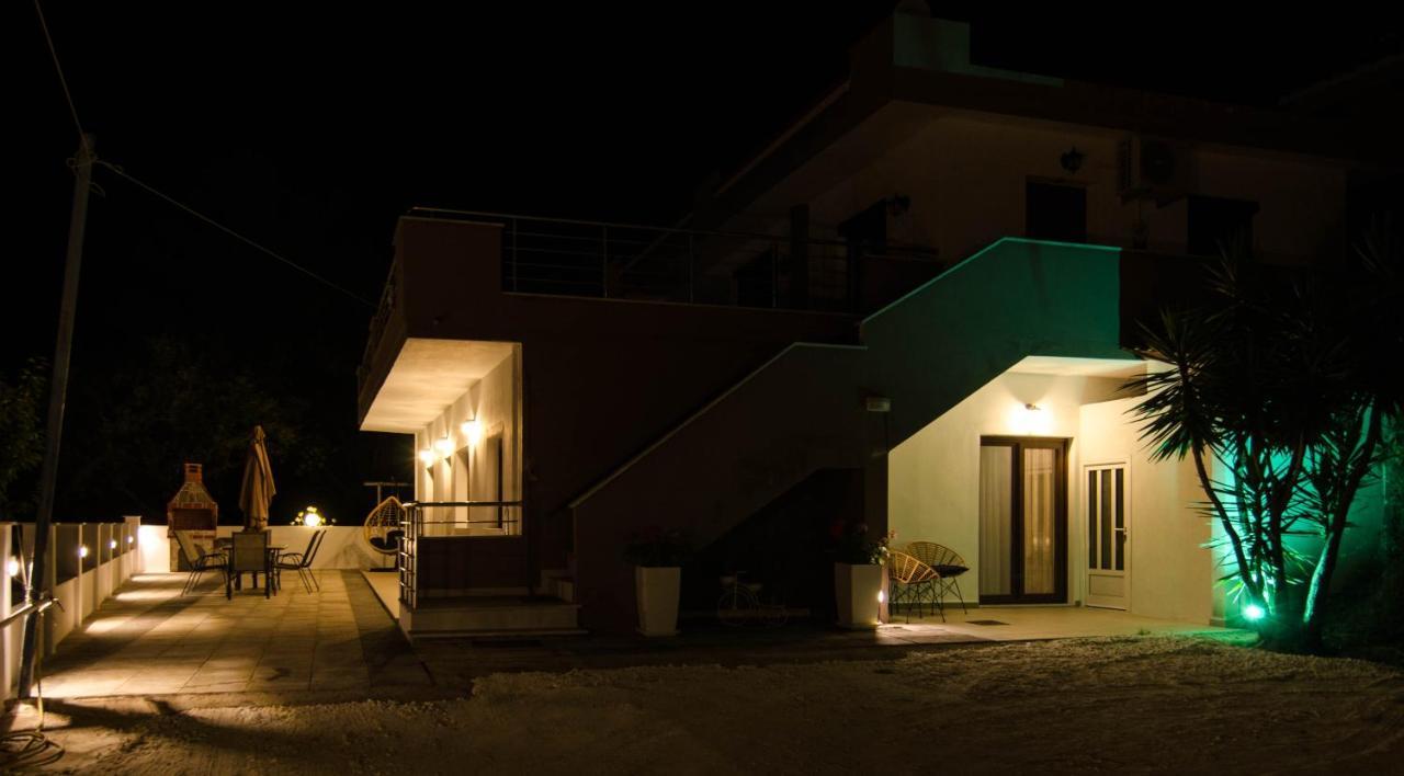 L & A - Guest House สกาลา โปเตมิอัส ภายนอก รูปภาพ