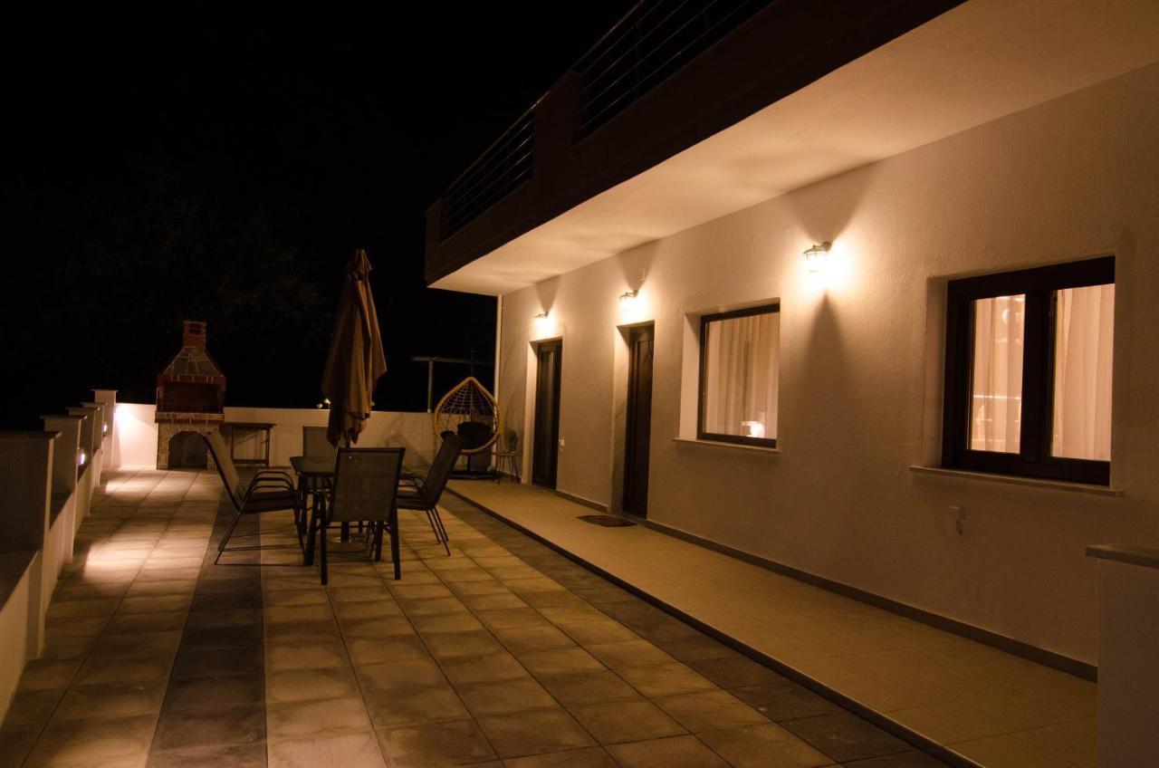 L & A - Guest House สกาลา โปเตมิอัส ภายนอก รูปภาพ